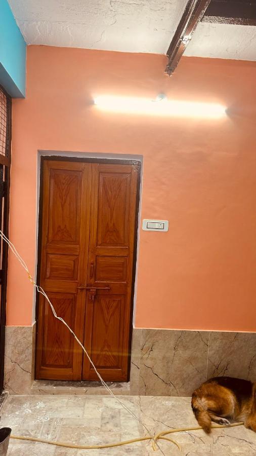 Tandon Lodge On The Ganga Ghat Homestay Varanasi Luaran gambar