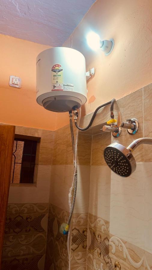 Tandon Lodge On The Ganga Ghat Homestay Varanasi Luaran gambar