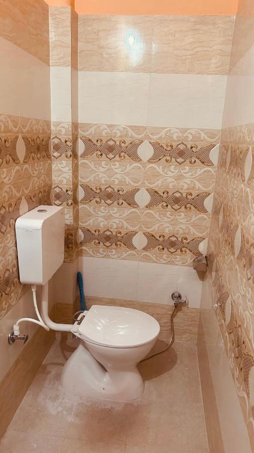 Tandon Lodge On The Ganga Ghat Homestay Varanasi Luaran gambar