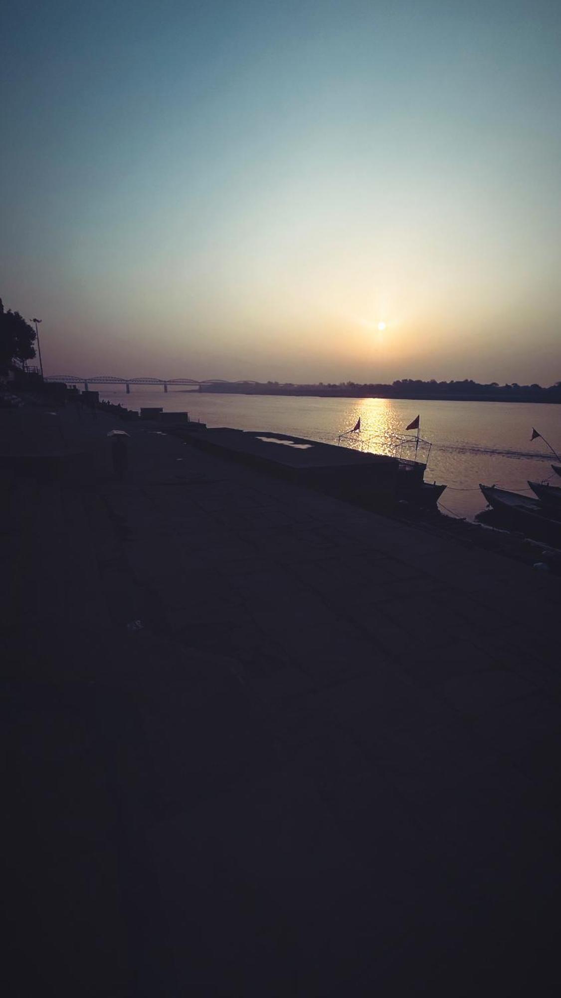 Tandon Lodge On The Ganga Ghat Homestay Varanasi Luaran gambar