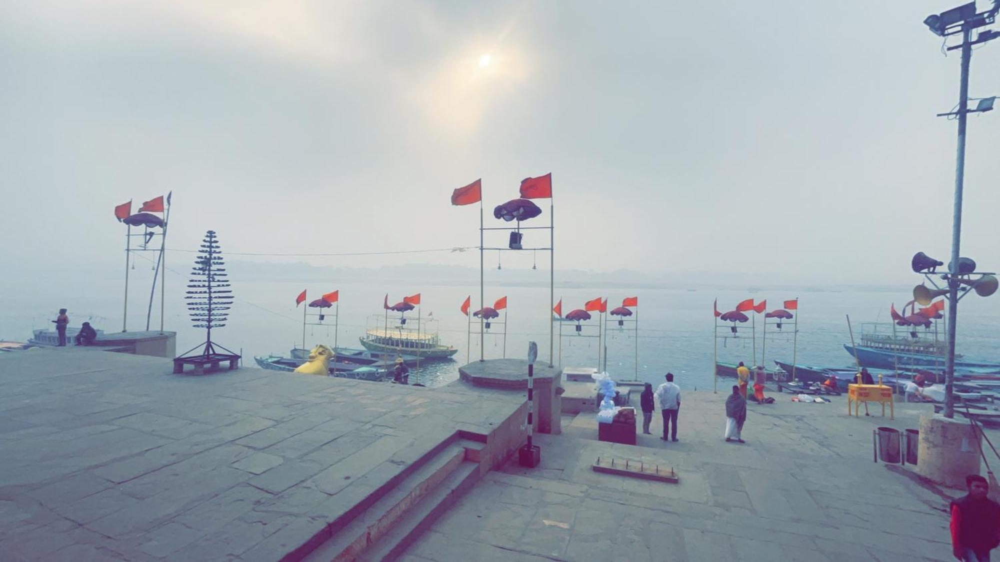 Tandon Lodge On The Ganga Ghat Homestay Varanasi Luaran gambar