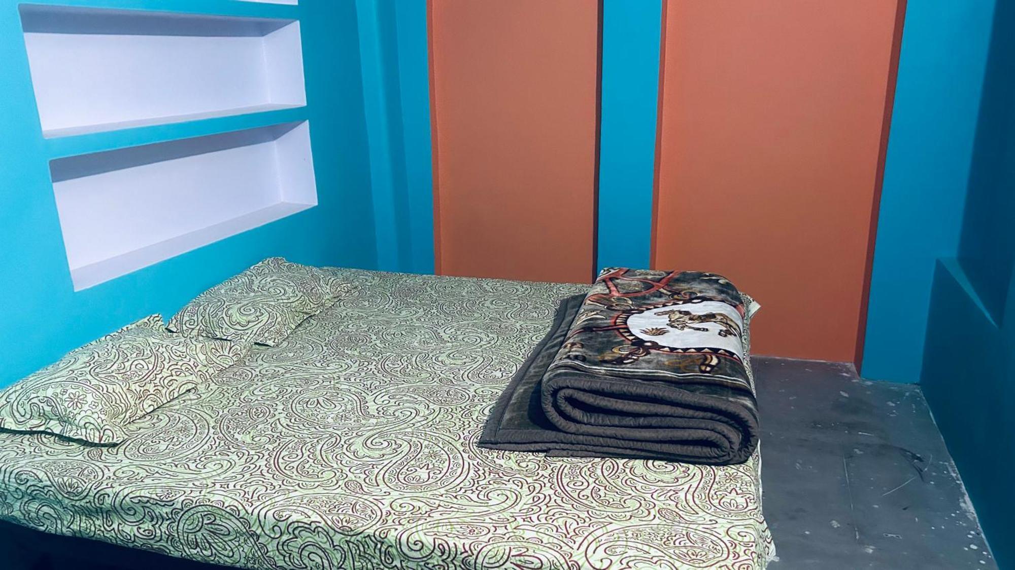 Tandon Lodge On The Ganga Ghat Homestay Varanasi Luaran gambar